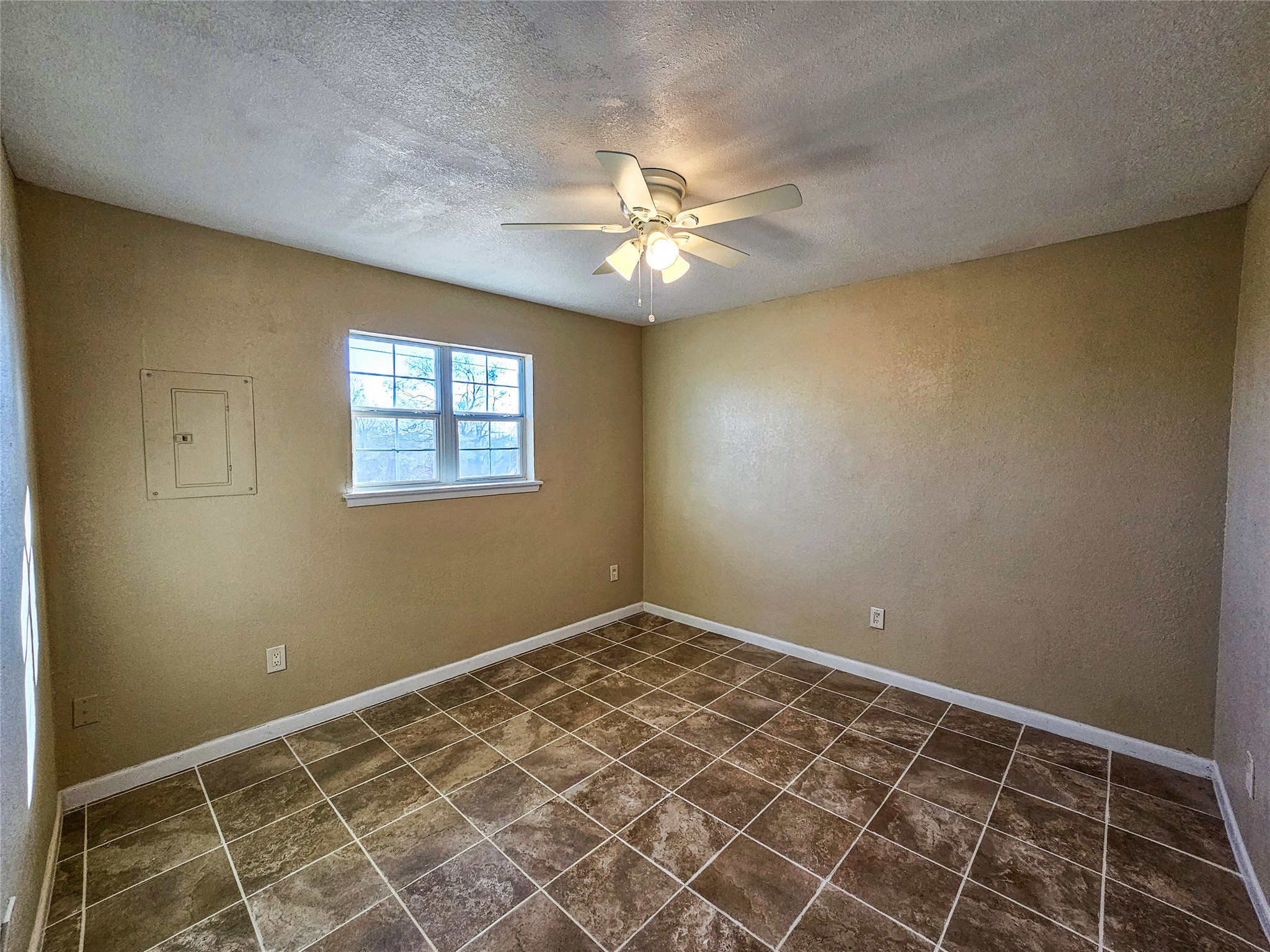 1618 Roberts Street Sweetwater TX 79556