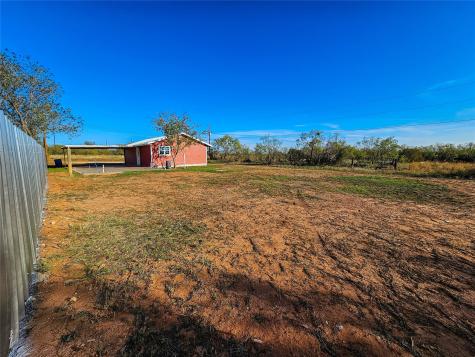 1618 Roberts Street Sweetwater TX 79556