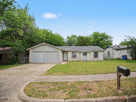 1434 Oakbrook Street Lancaster TX 75134