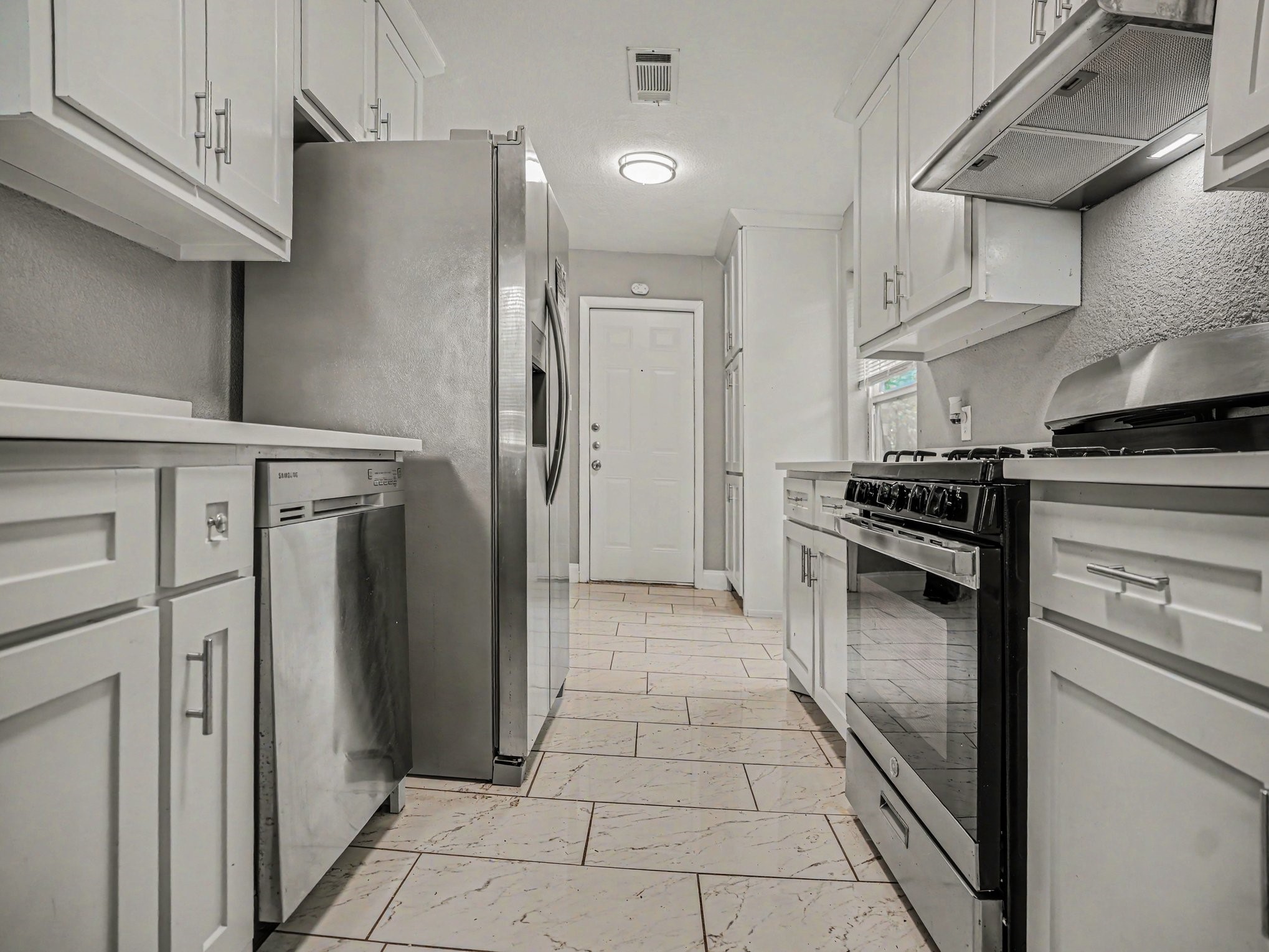 1434 Oakbrook Street Lancaster TX 75134