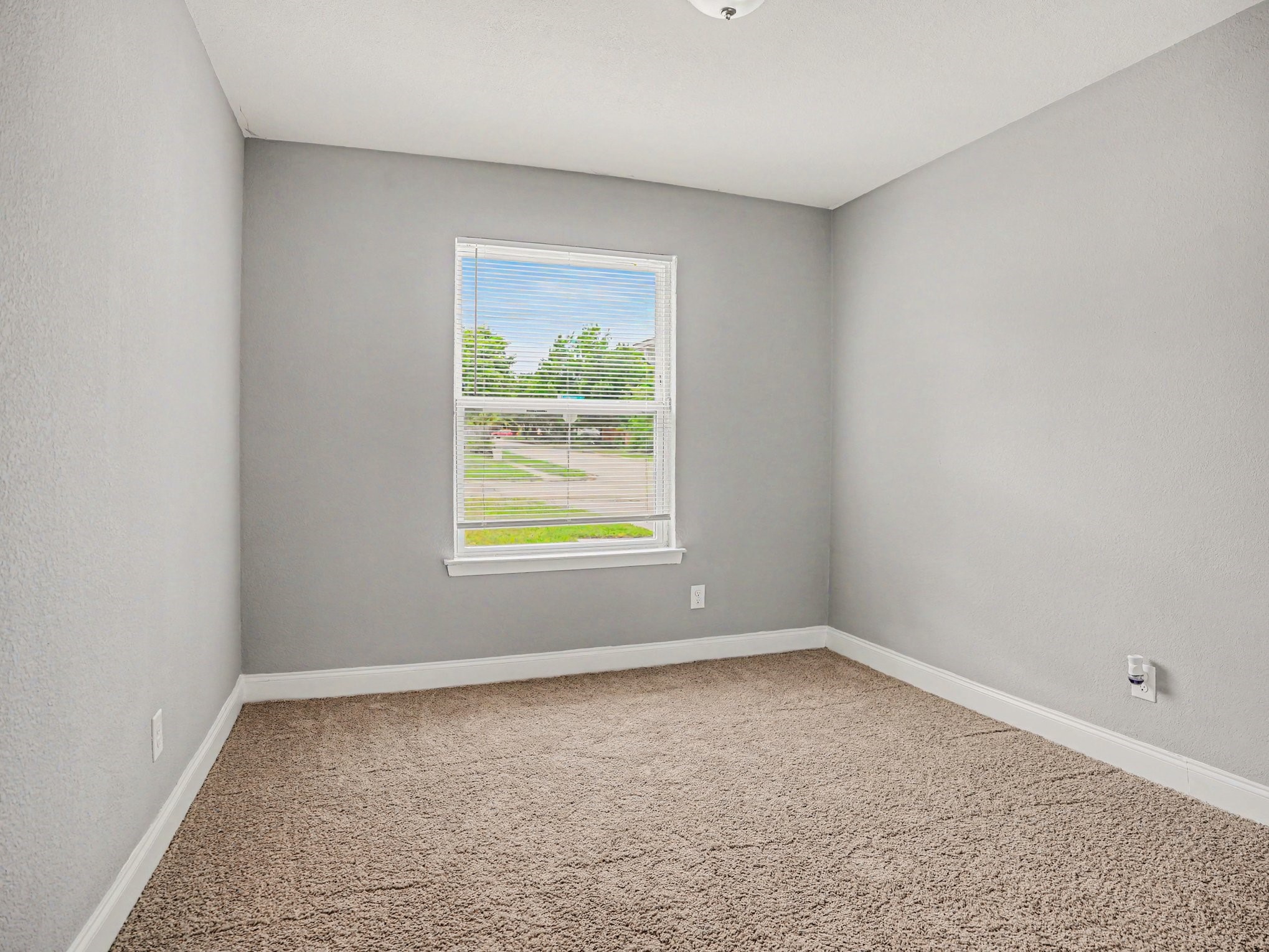 1434 Oakbrook Street Lancaster TX 75134