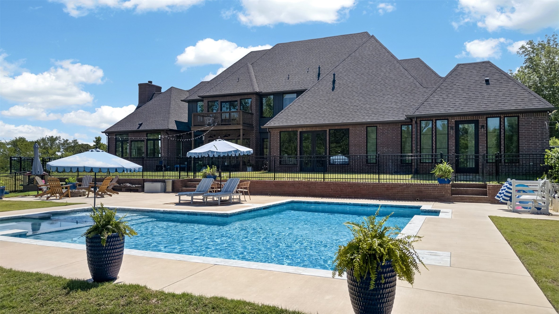 125 Lake Lou Ella Bullard TX 75757