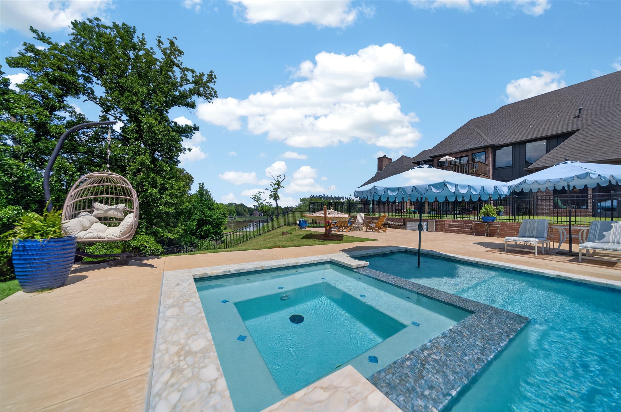 125 Lake Lou Ella Bullard TX 75757