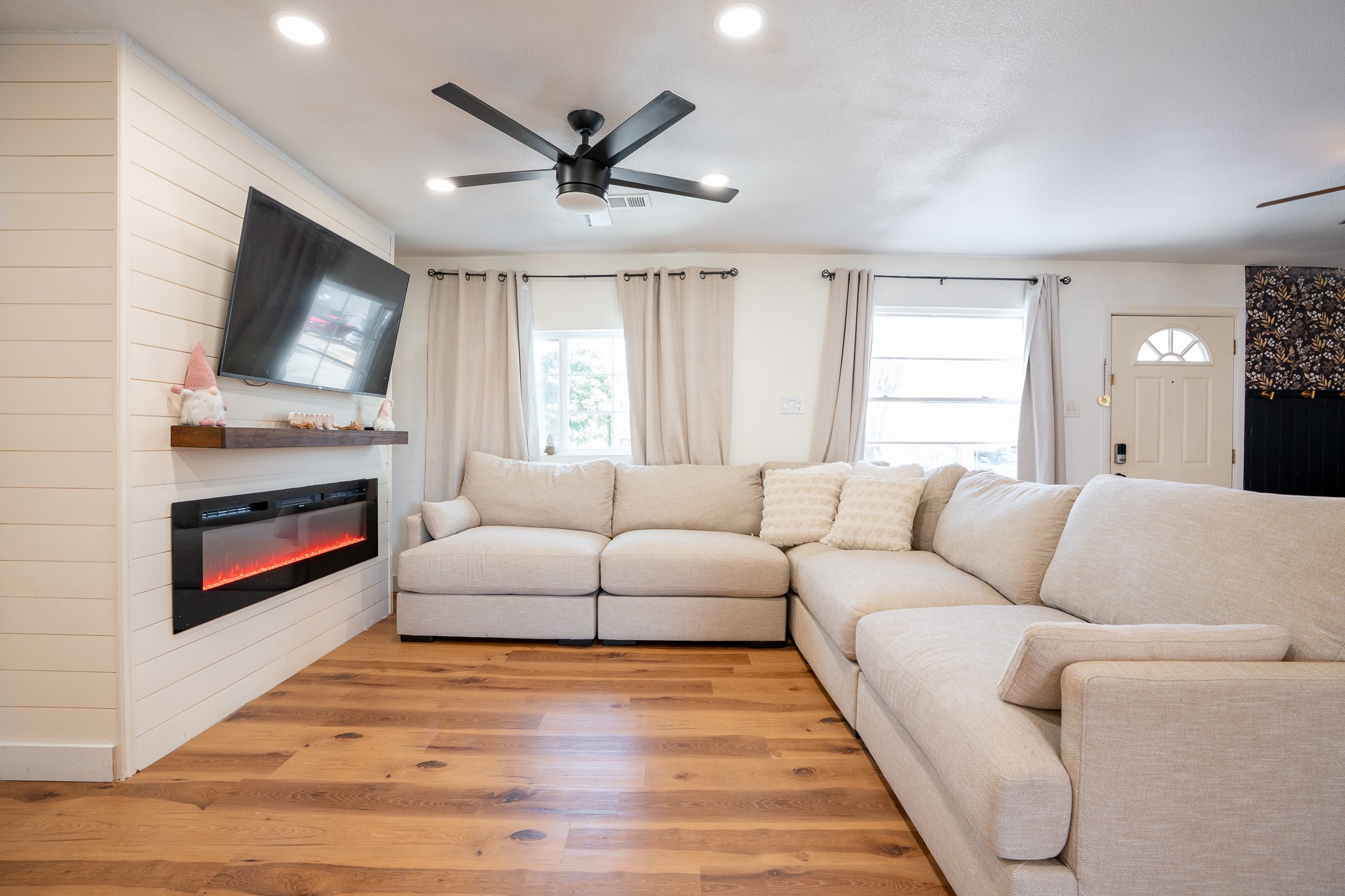 4221 Hyde Park Drive Mesquite TX 75150