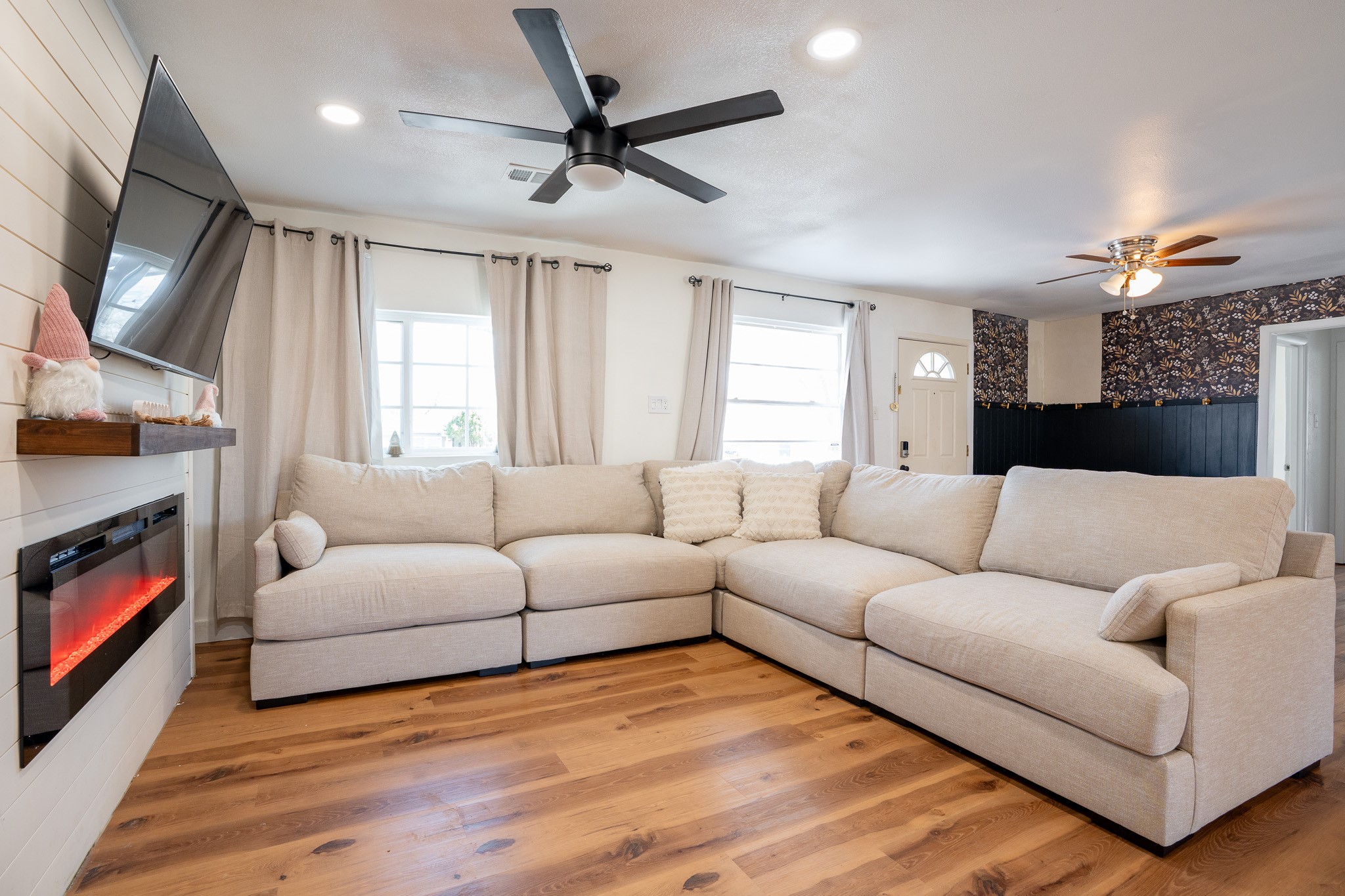 4221 Hyde Park Drive Mesquite TX 75150