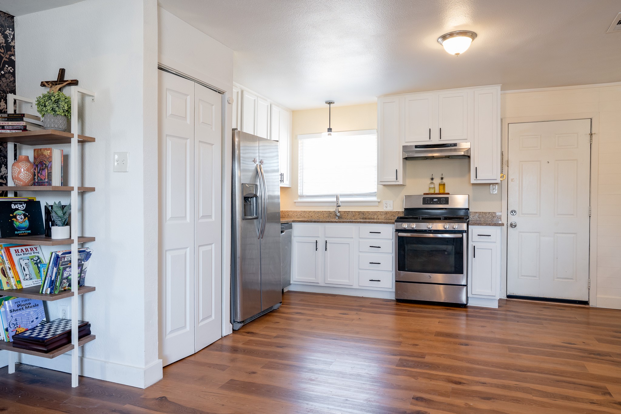 4221 Hyde Park Drive Mesquite TX 75150