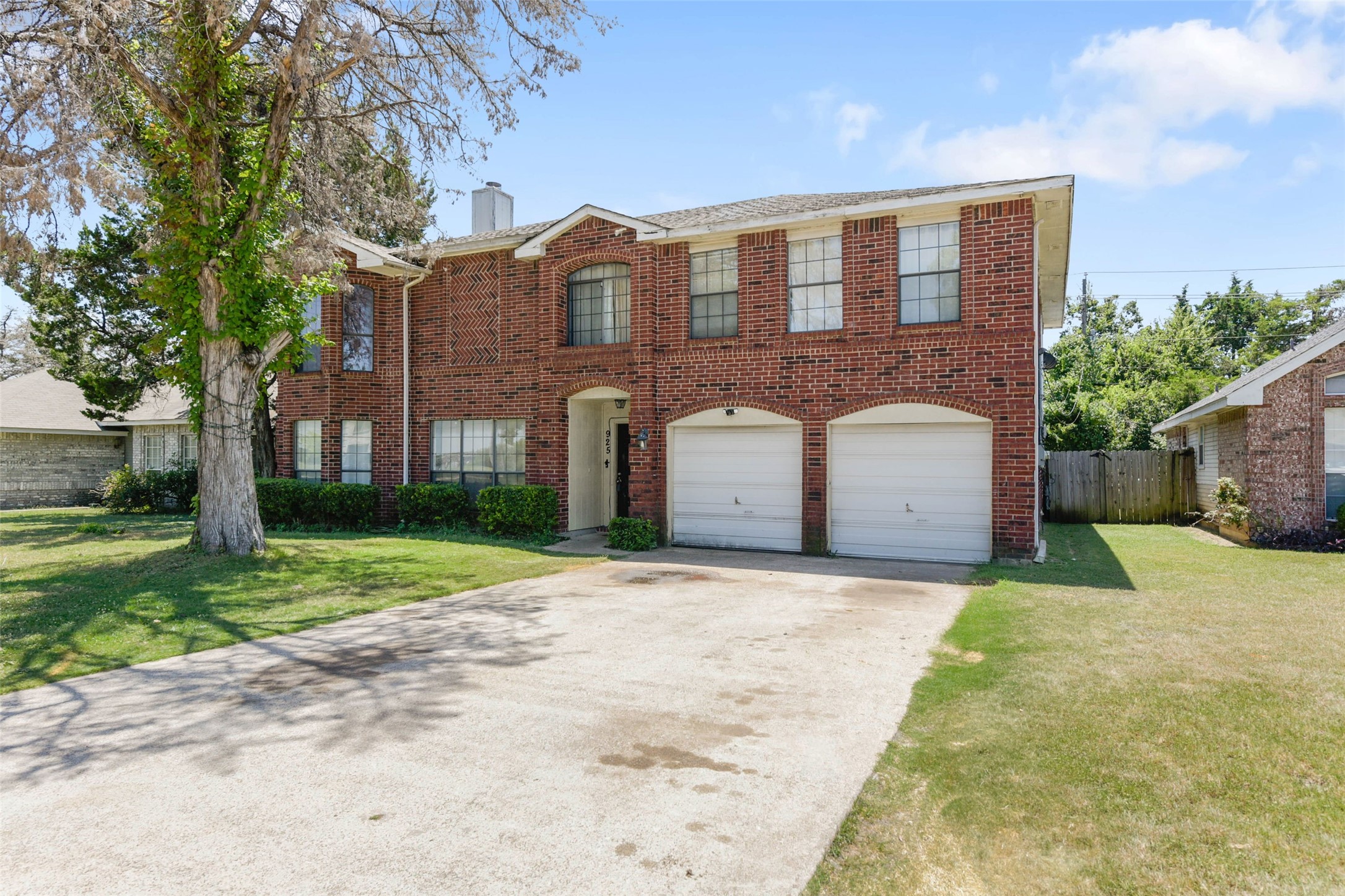 925 Clover Hill Lane Cedar Hill TX 75104
