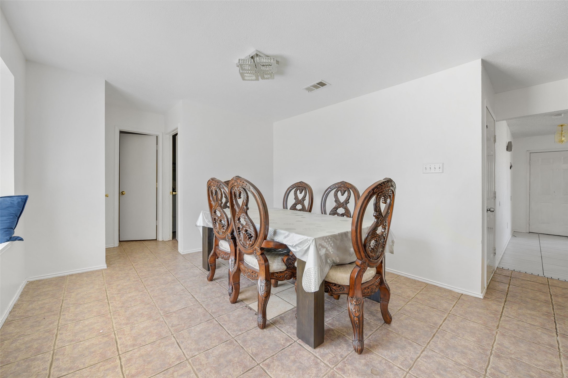 925 Clover Hill Lane Cedar Hill TX 75104