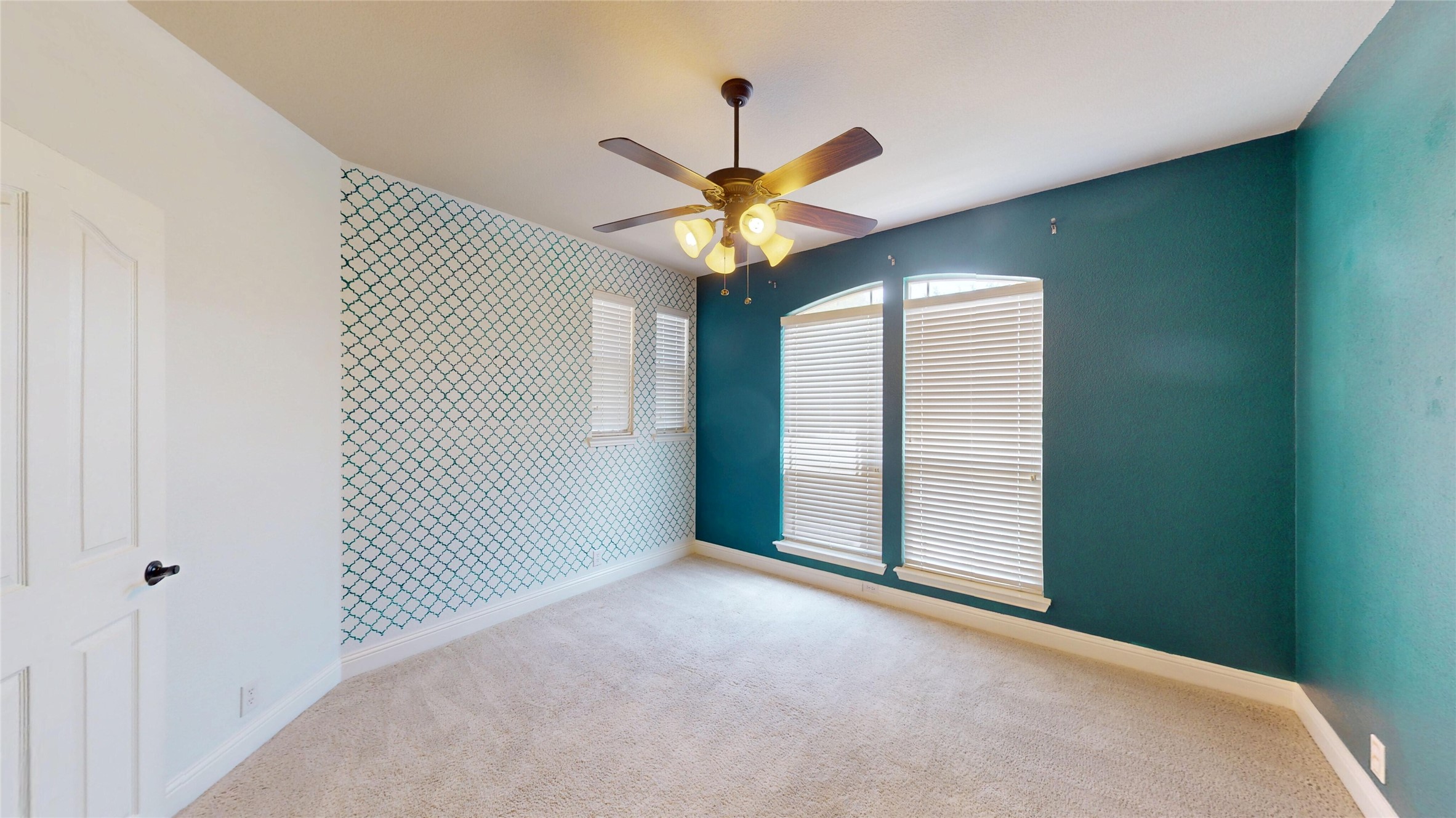 952 Tara Drive Burleson TX 76028