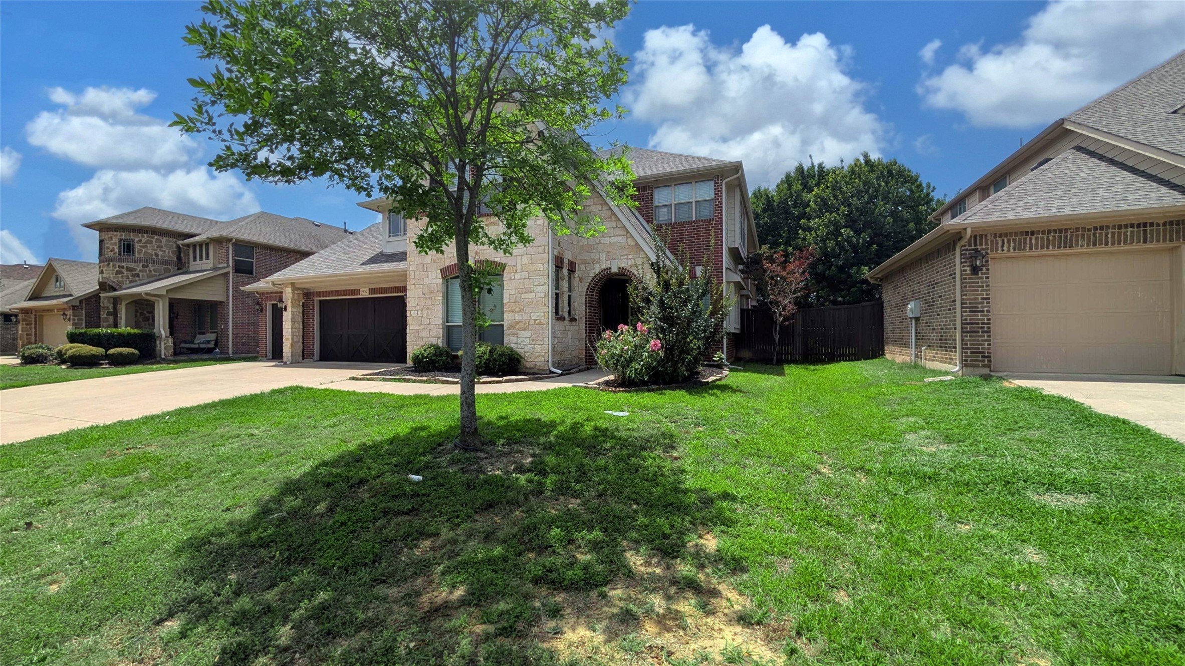 952 Tara Drive Burleson TX 76028