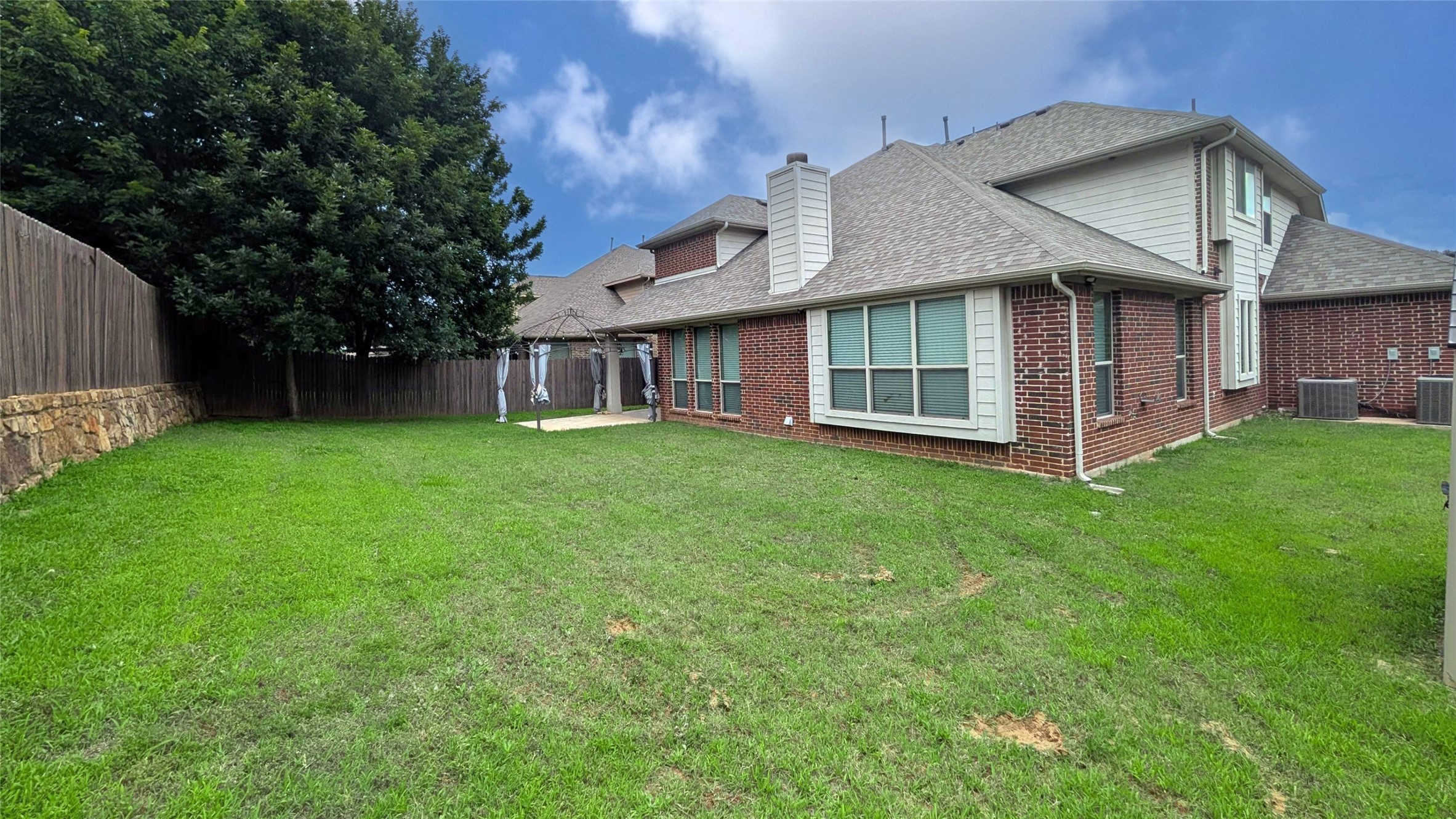 952 Tara Drive Burleson TX 76028