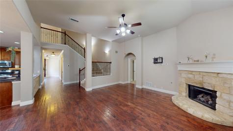 952 Tara Drive Burleson TX 76028