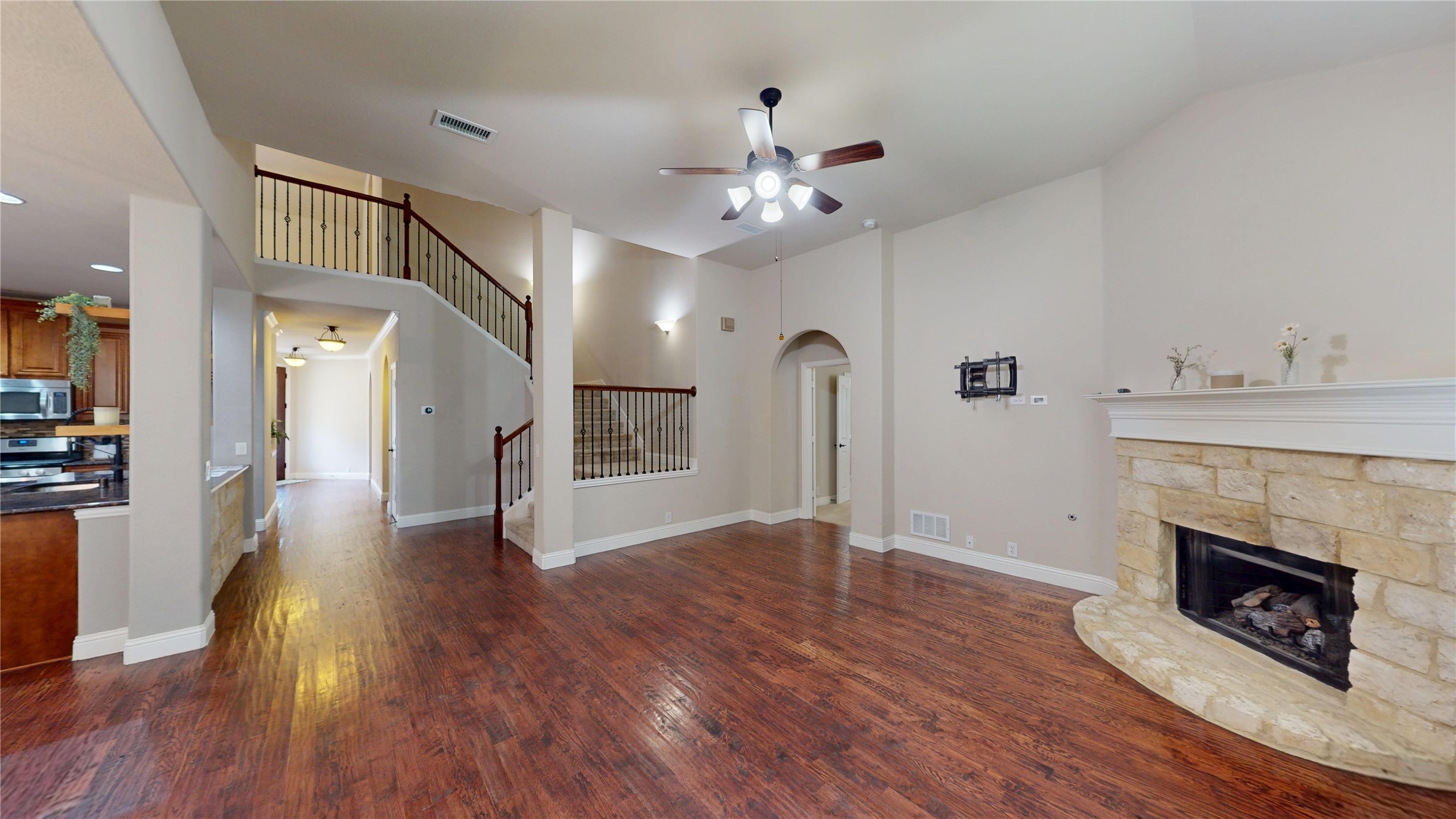 952 Tara Drive Burleson TX 76028