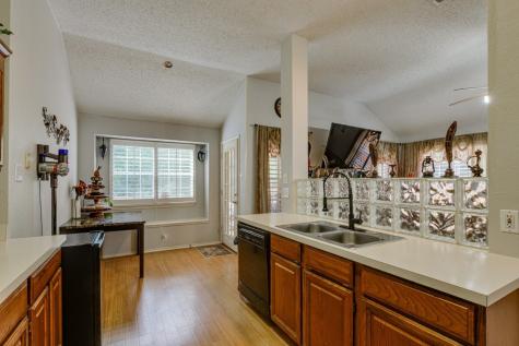 905 Mill Spring Drive Garland TX 75040