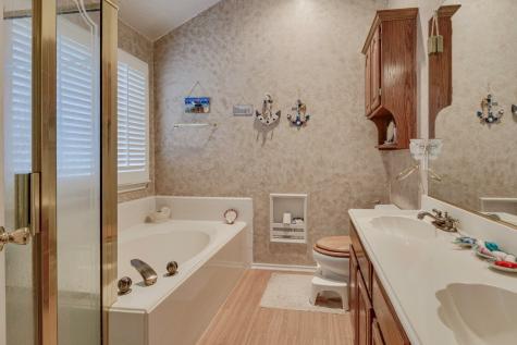 905 Mill Spring Drive Garland TX 75040