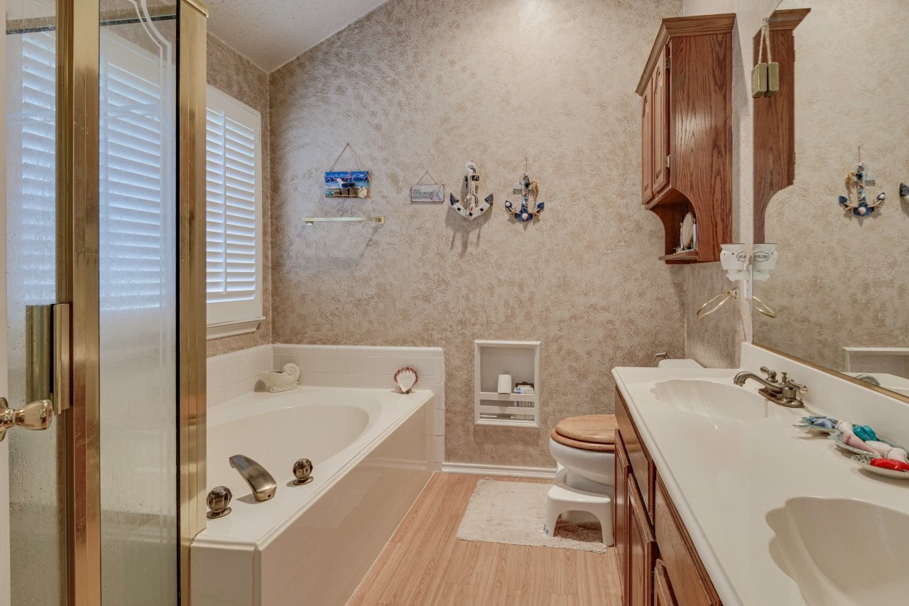 905 Mill Spring Drive Garland TX 75040