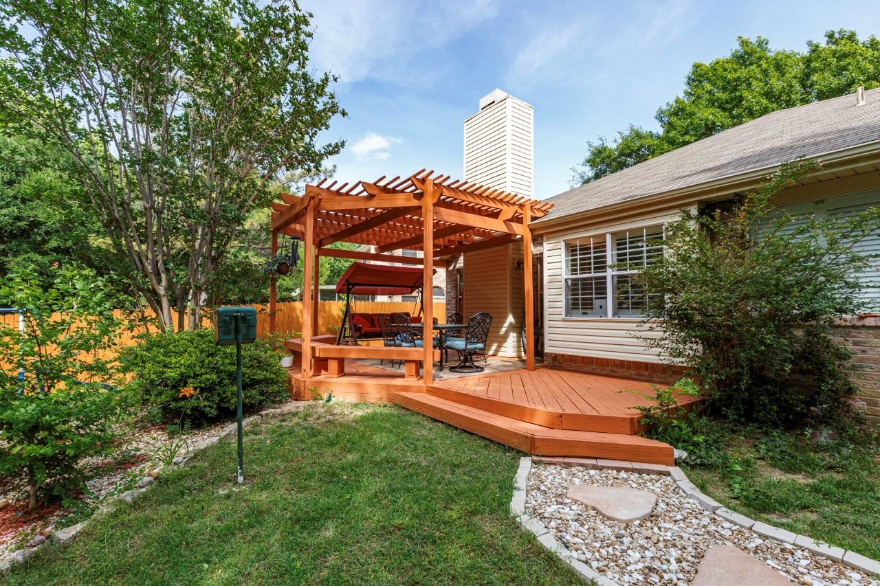 905 Mill Spring Drive Garland TX 75040