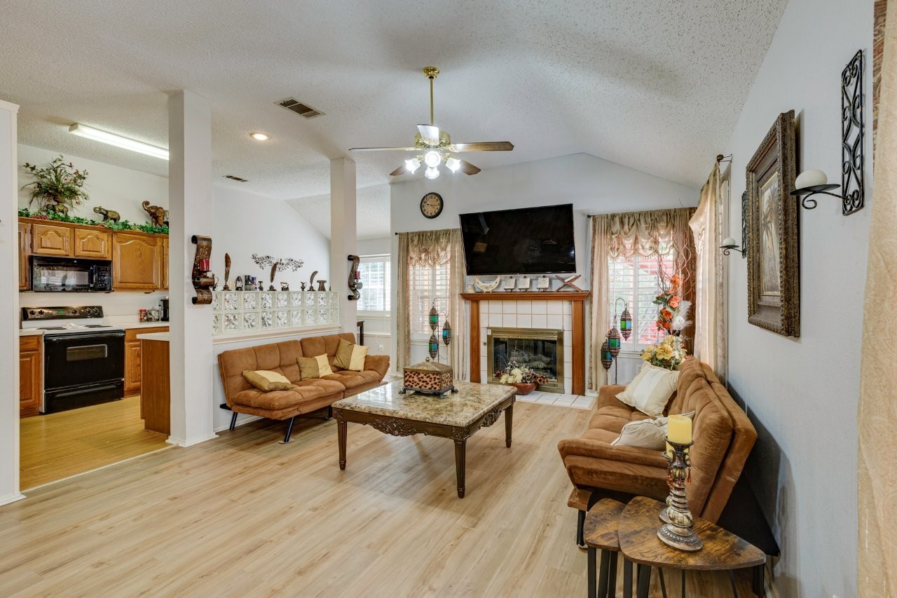 905 Mill Spring Drive Garland TX 75040