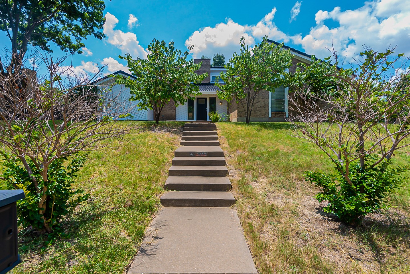 1833 Wisteria Drive Grand Prairie TX 75050