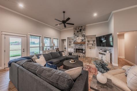 112 Oaks Springs Lane Weatherford TX 76087