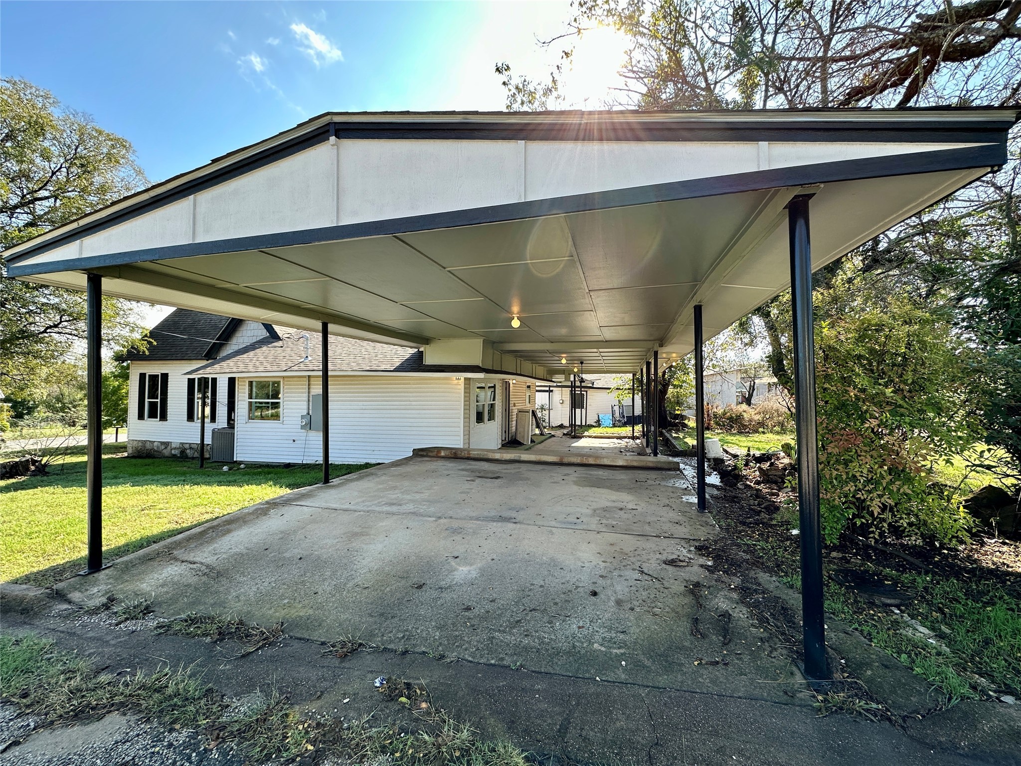 716 N Mesquite Street Hico TX 76457