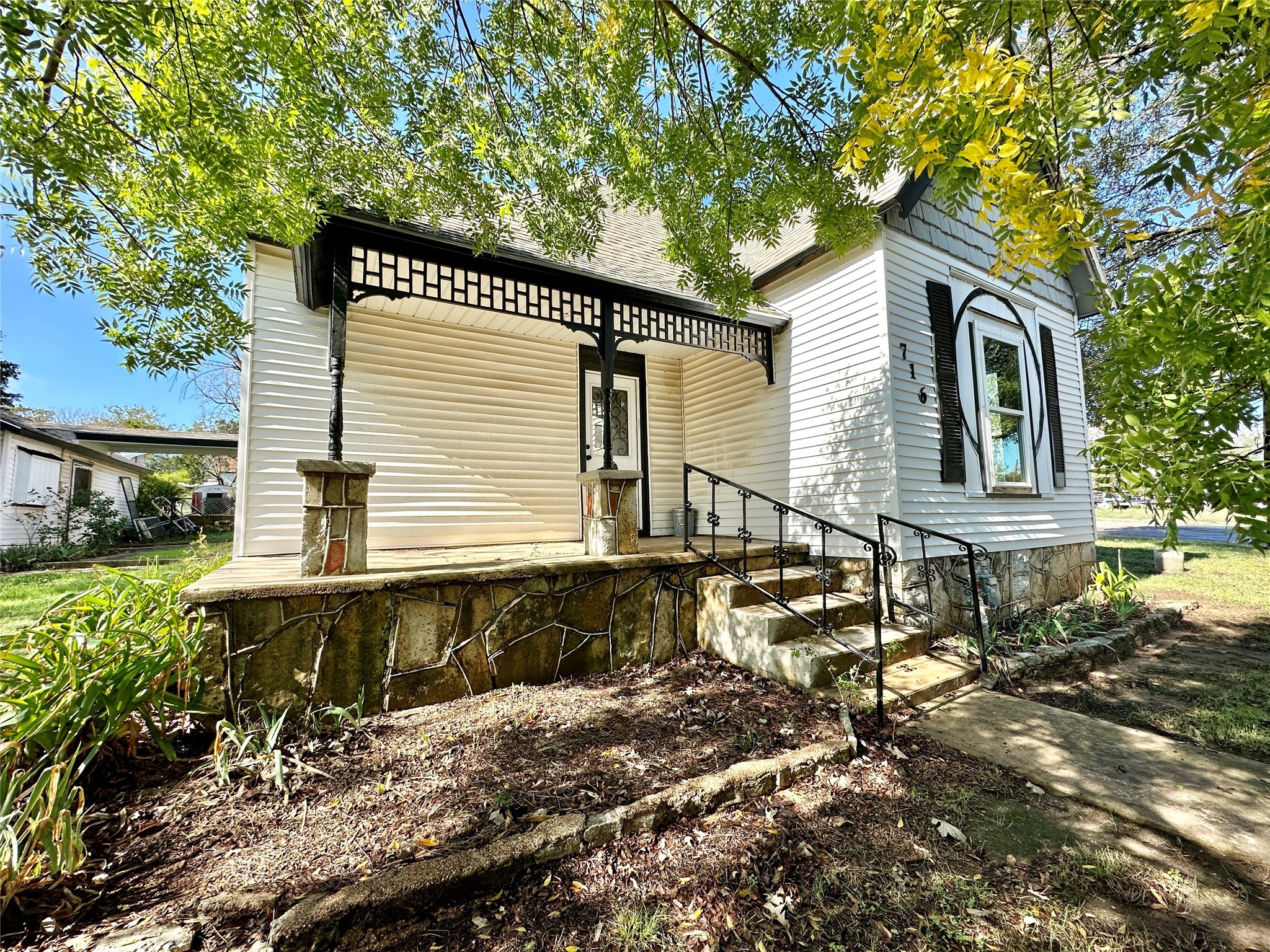 716 N Mesquite Street Hico TX 76457