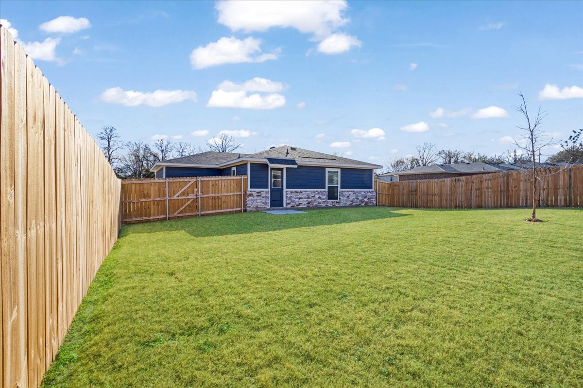 2385 Miller Street Denison TX 75020