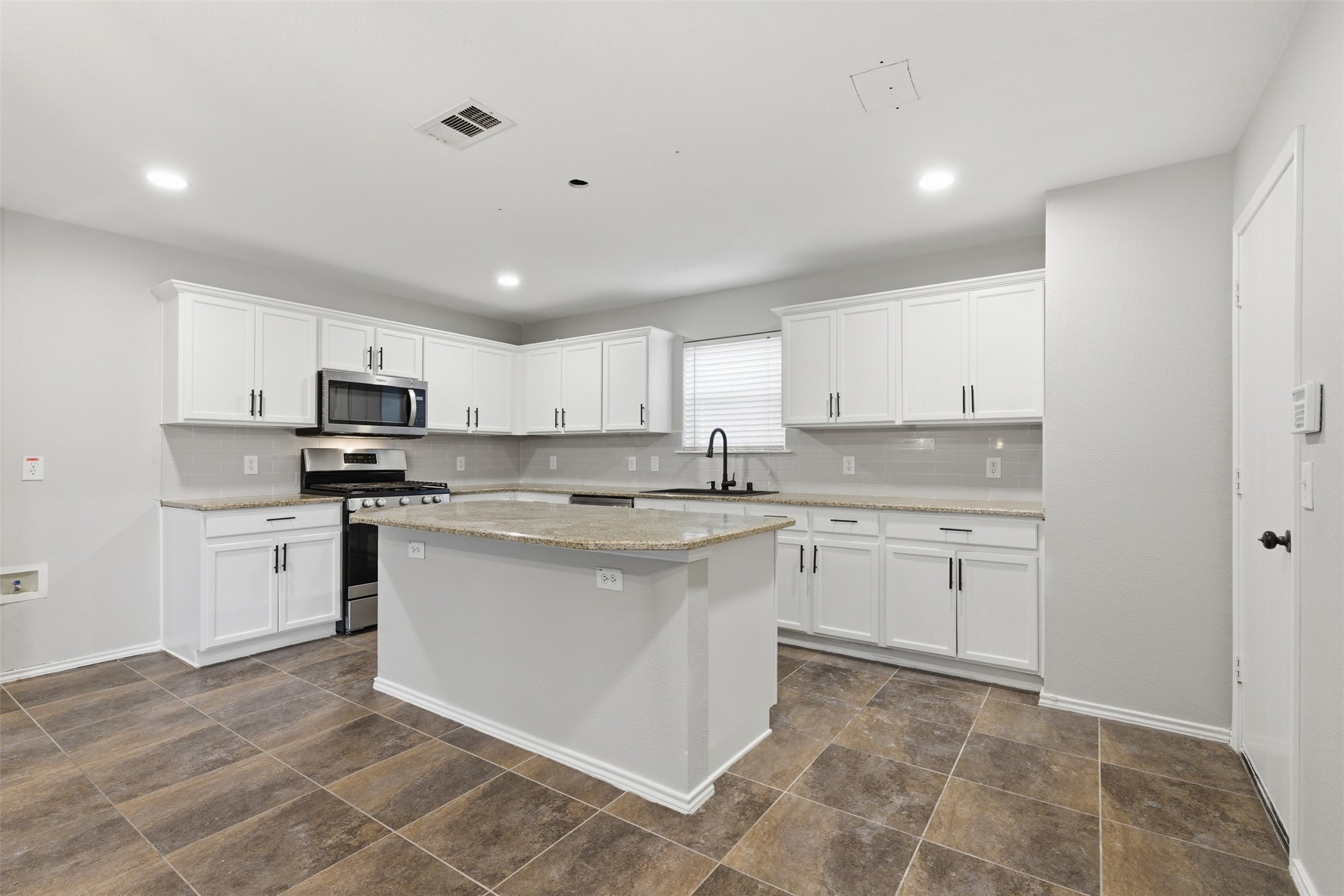 2104 Bent Tree Lane Mesquite TX 75181
