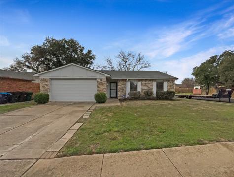 3749 Bridalwreath Drive Fort Worth TX 76133