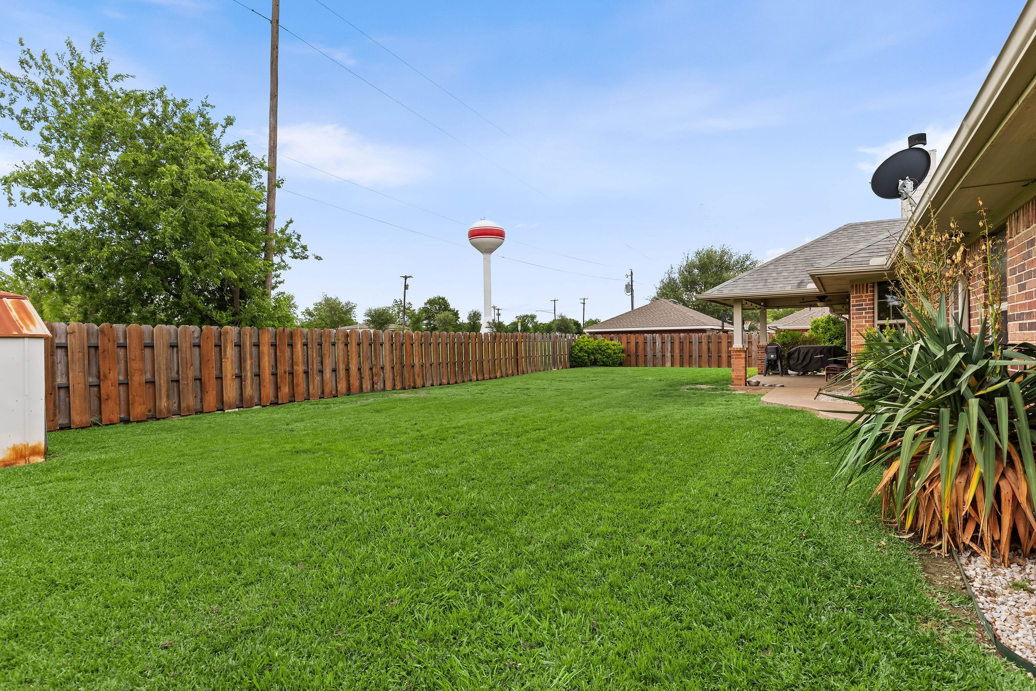 1028 N Elm Street Muenster TX 76252