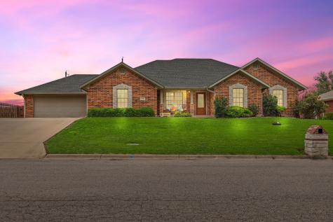 1028 N Elm Street Muenster TX 76252