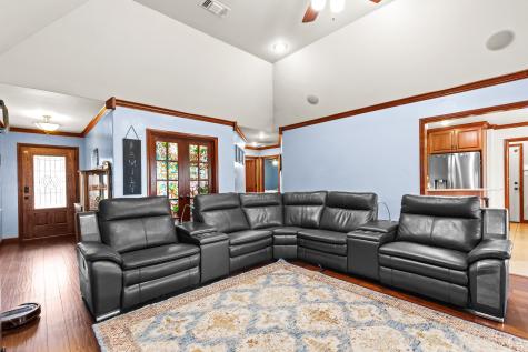 1028 N Elm Street Muenster TX 76252