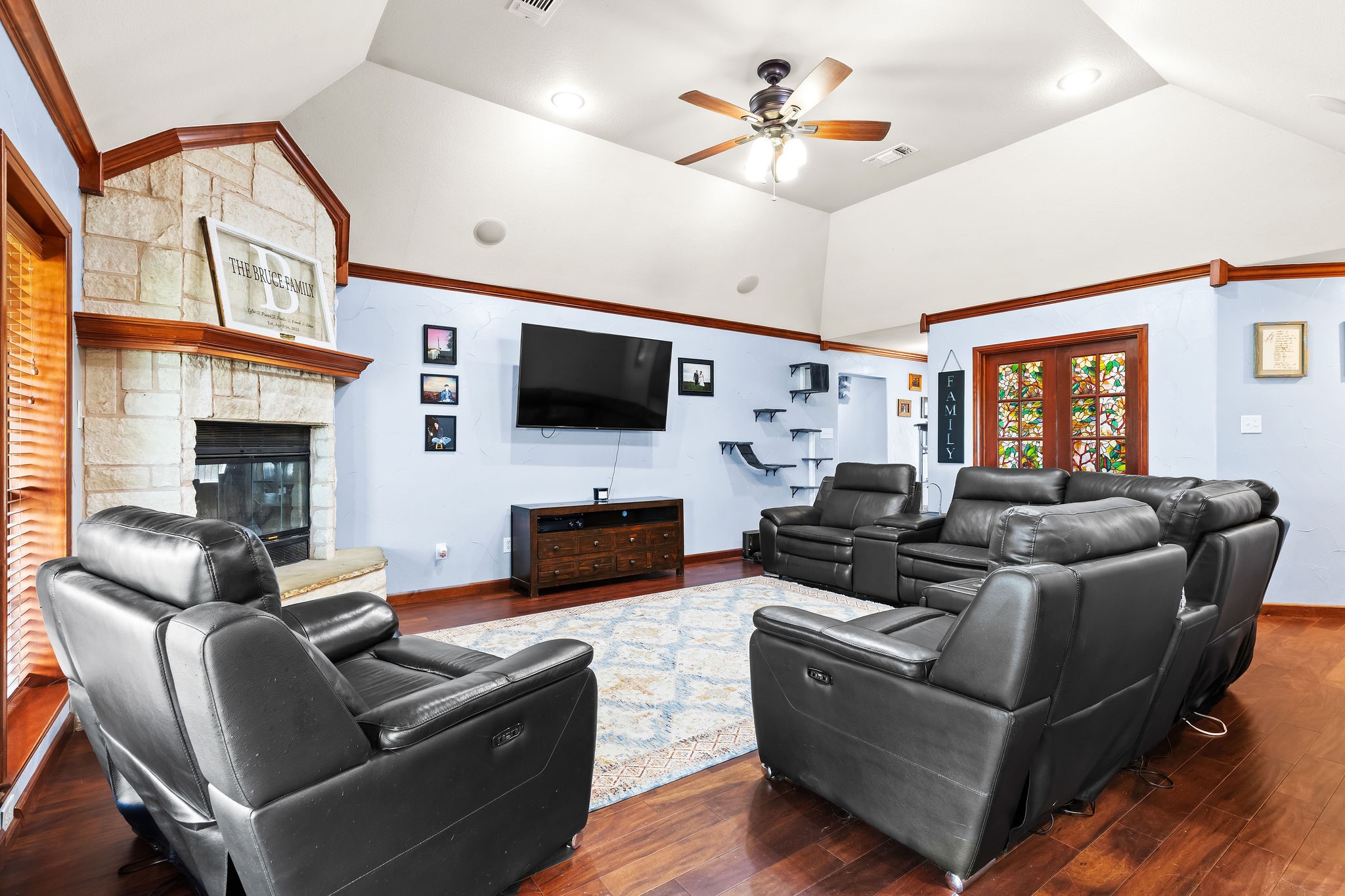 1028 N Elm Street Muenster TX 76252