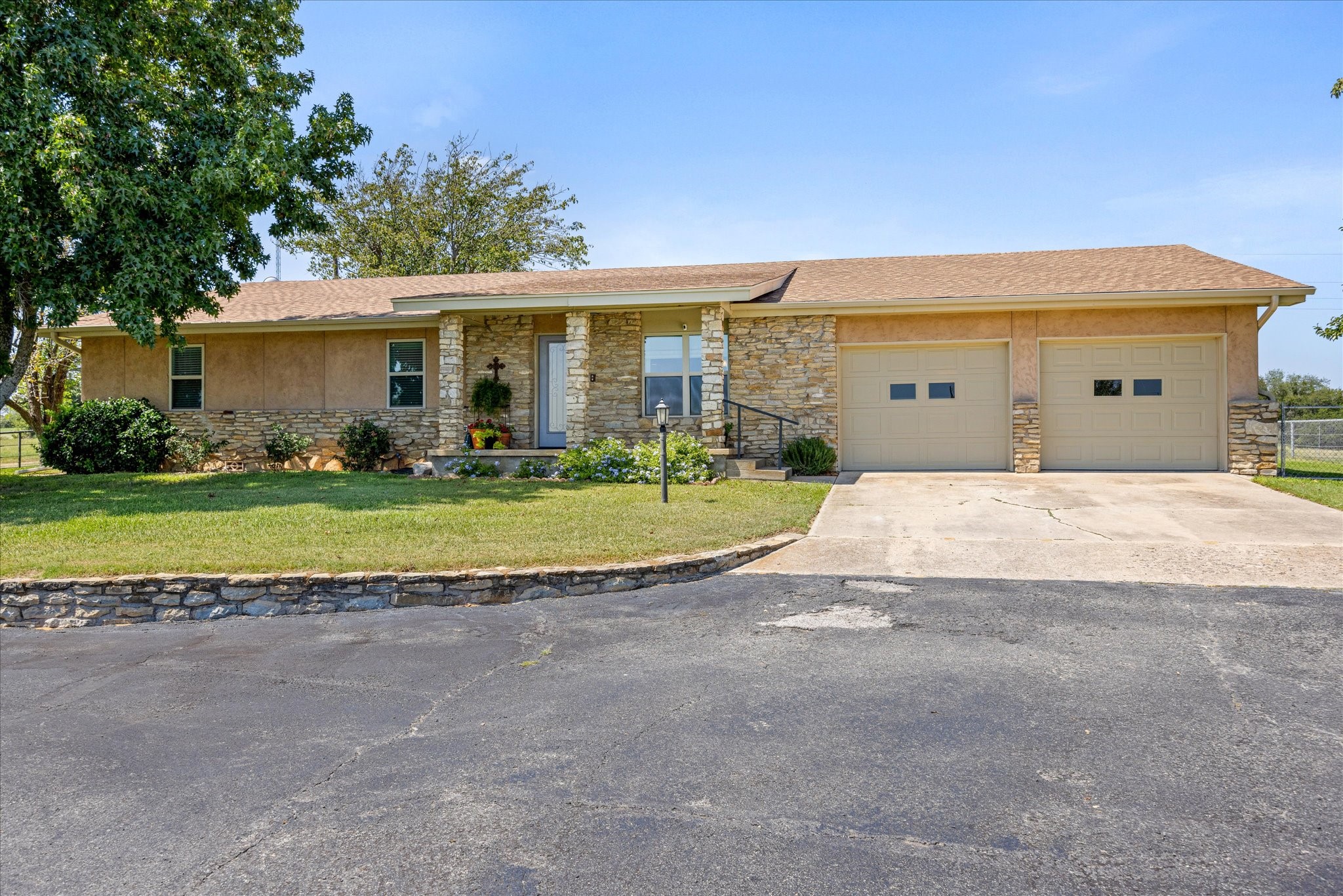 17305 N Us Highway 281 Hico TX 76457