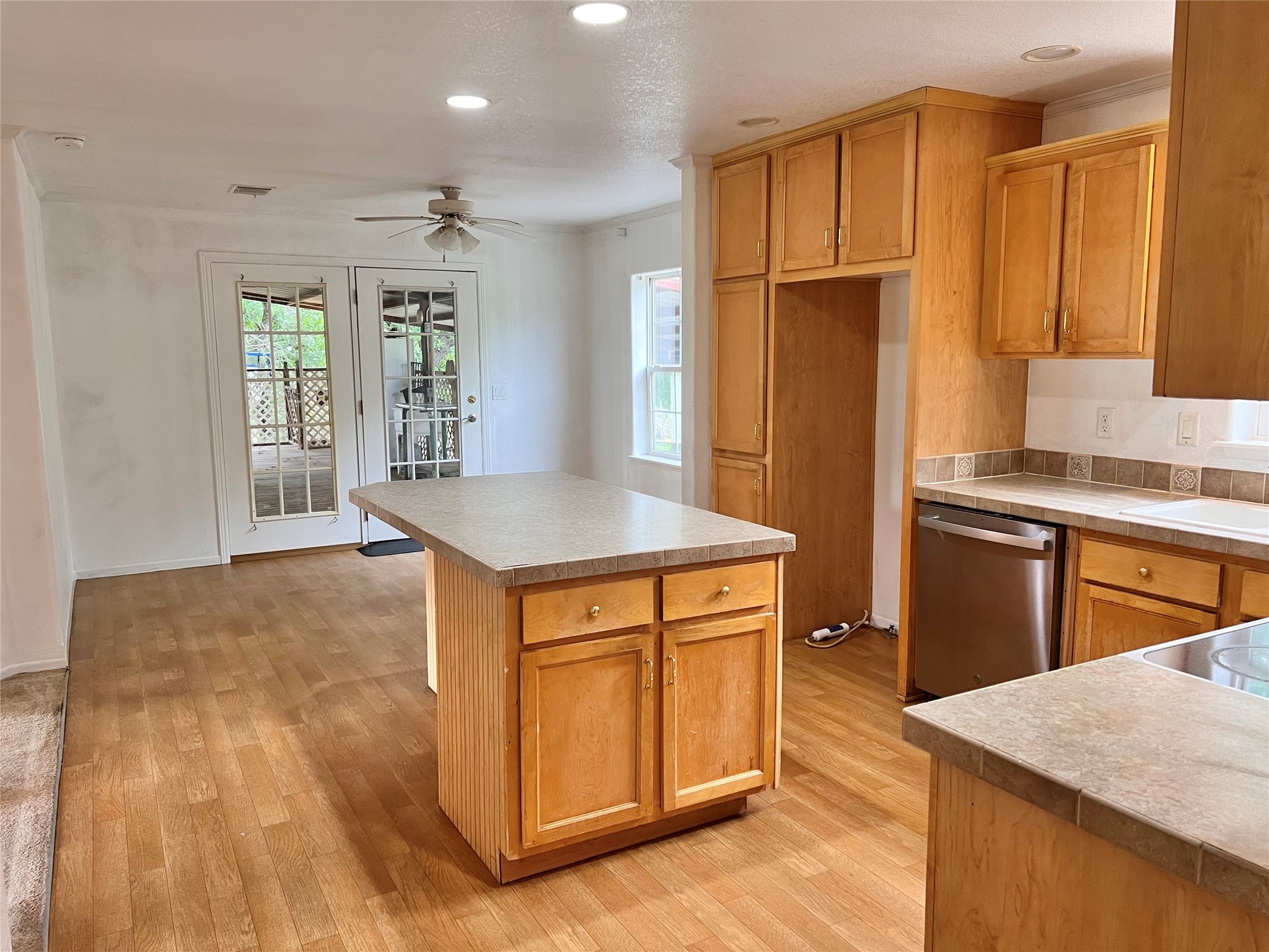 3940 Lake Shore Drive May TX 76857