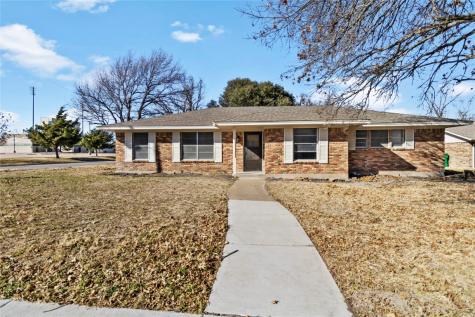101 Apache Court Waxahachie TX 75165