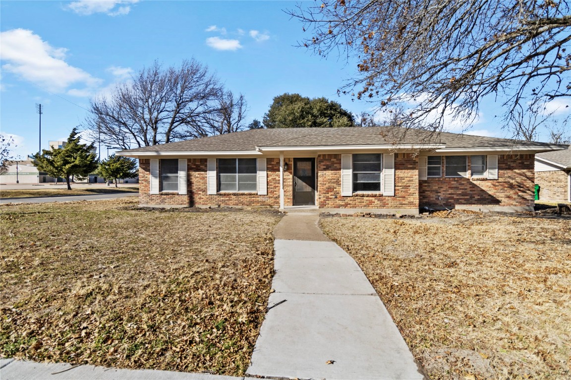 101 Apache Court Waxahachie TX 75165