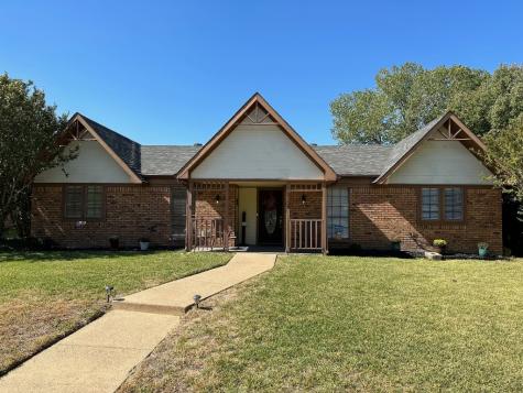 2138 Robin Road Lewisville TX 75077