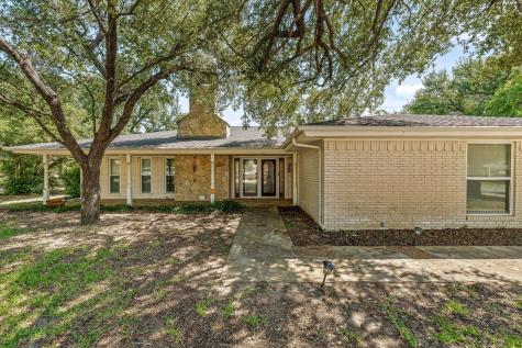 4203 Chaparral Court Granbury TX 76049