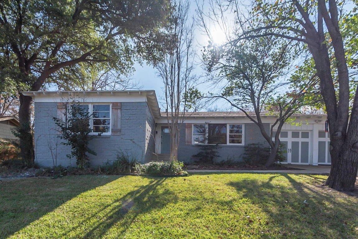 3555 Cromart Court S Fort Worth TX 76133