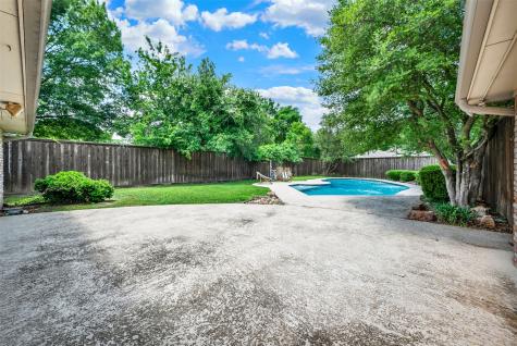 317 Faircrest Drive Garland TX 75040