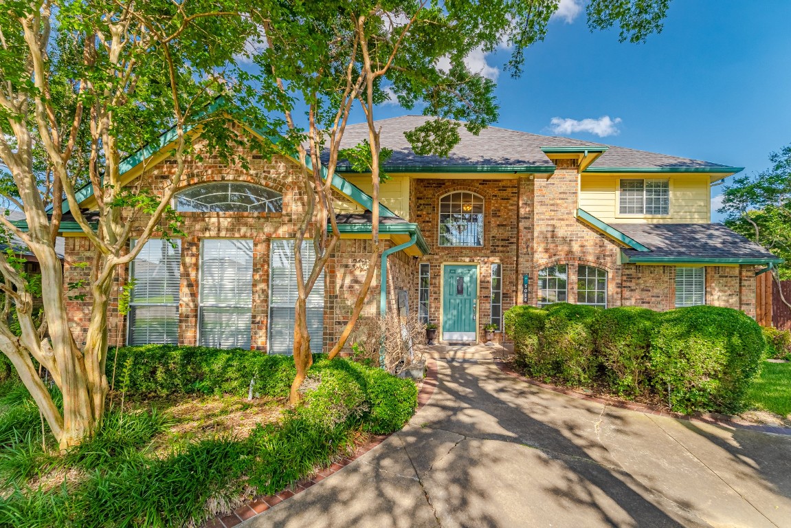 5014 Glen Vista Drive Garland TX 75044