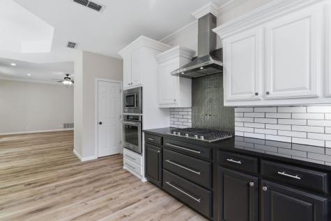 8 Waterwood Court Mansfield TX 76063