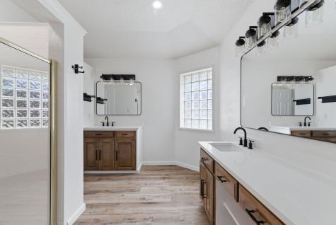 8 Waterwood Court Mansfield TX 76063