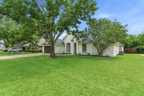 8 Waterwood Court Mansfield TX 76063