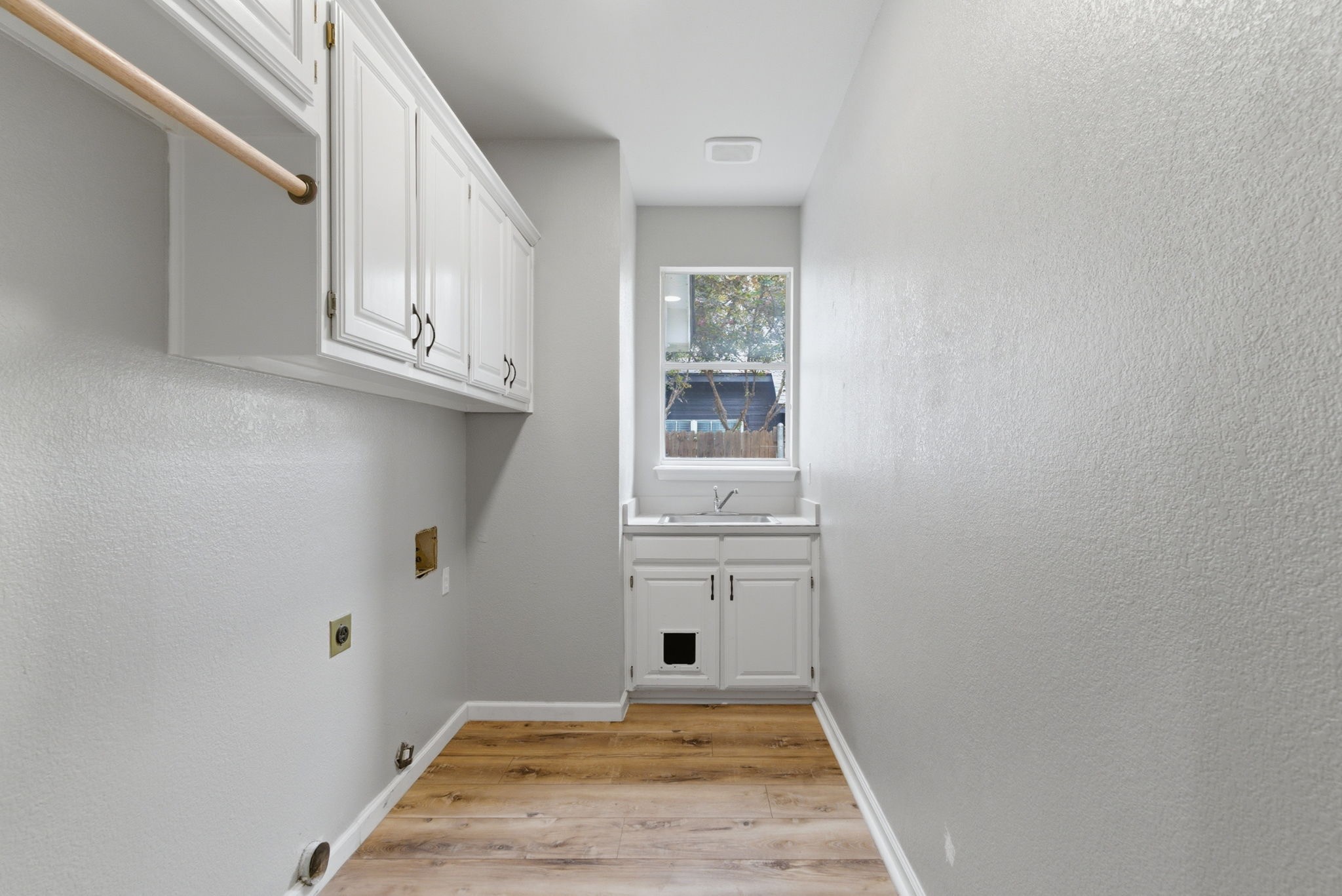 8 Waterwood Court Mansfield TX 76063