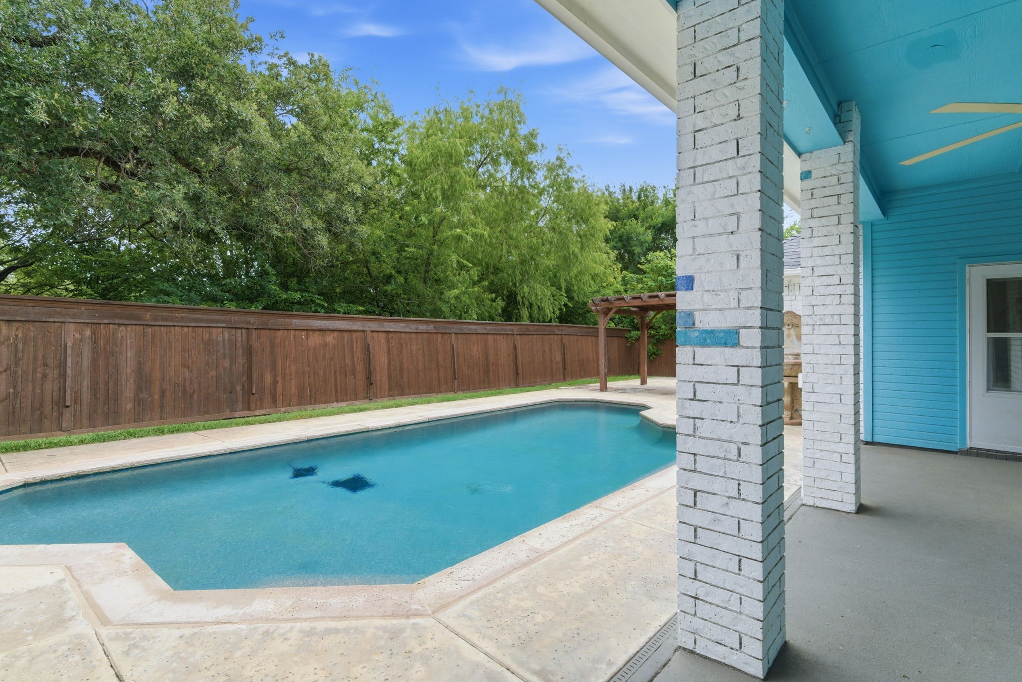 8 Waterwood Court Mansfield TX 76063