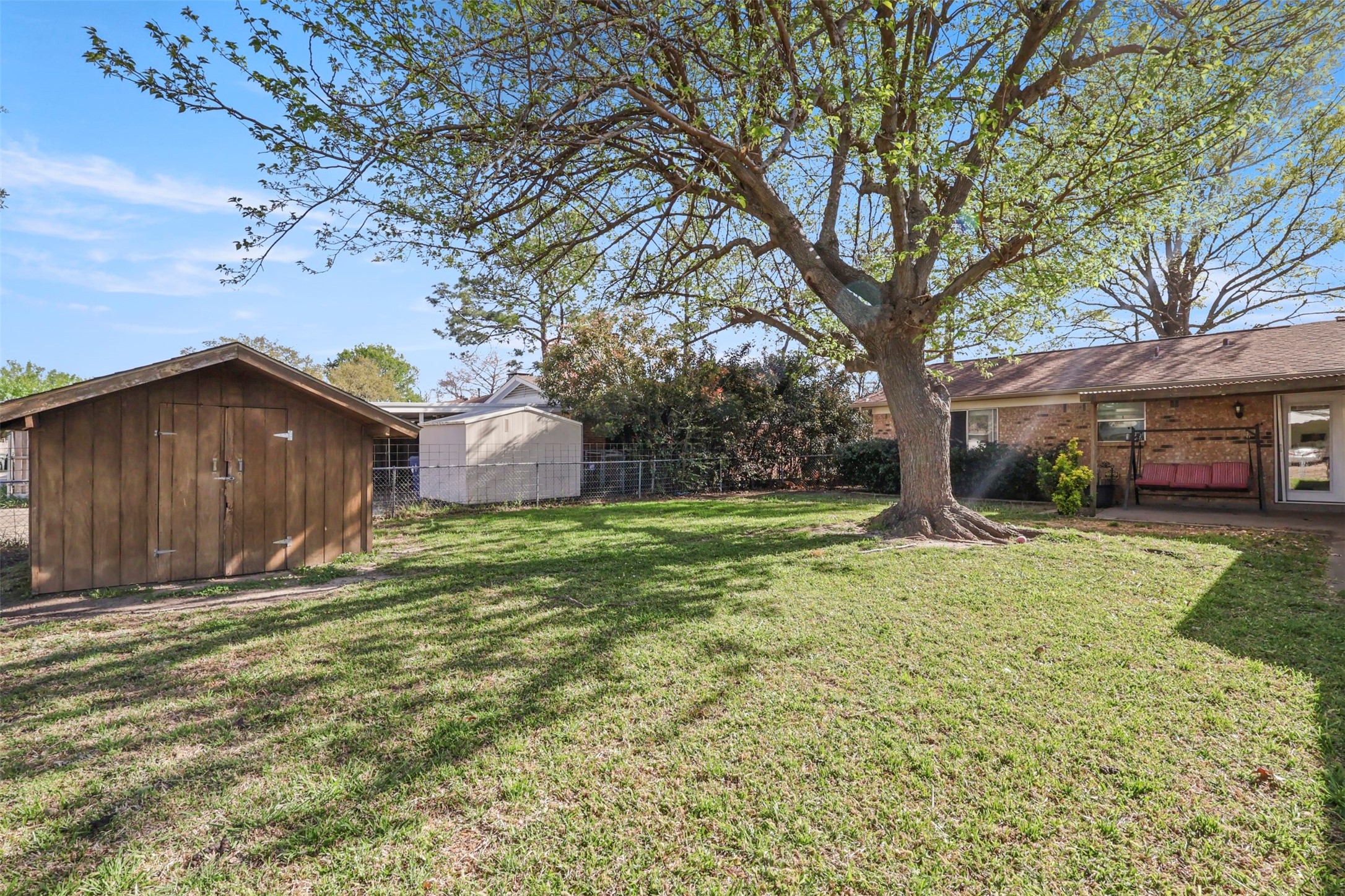 409 Colonial Drive Garland TX 75043