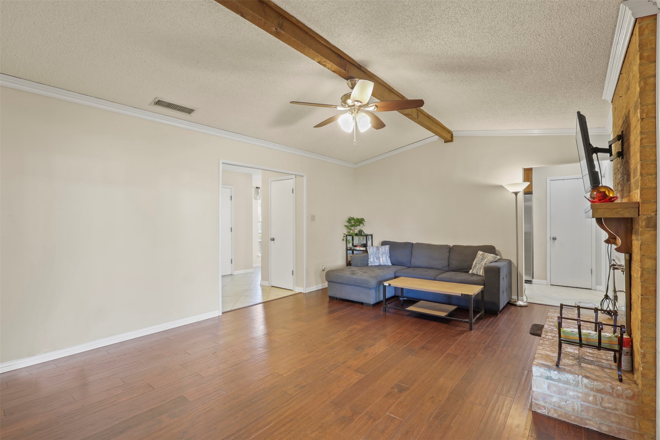 409 Colonial Drive Garland TX 75043
