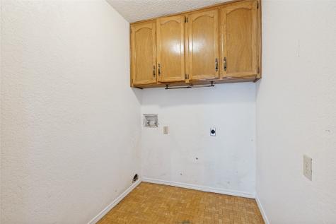 6533 Lake Side Circle North Richland Hills TX 76180
